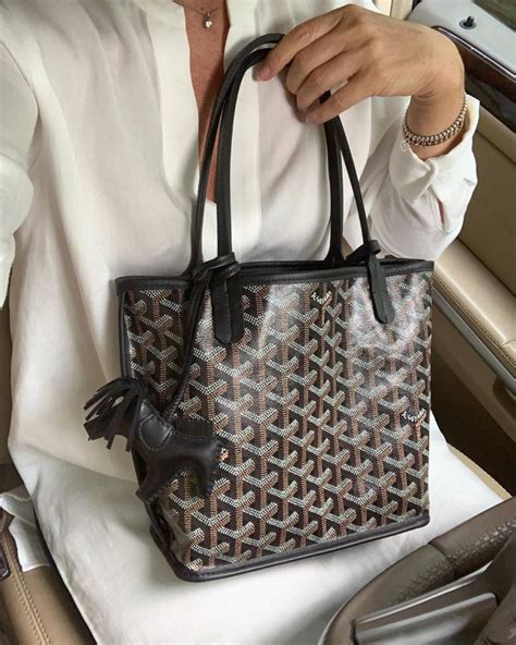 goyard pouch price 2019|where to purchase Goyard bags.